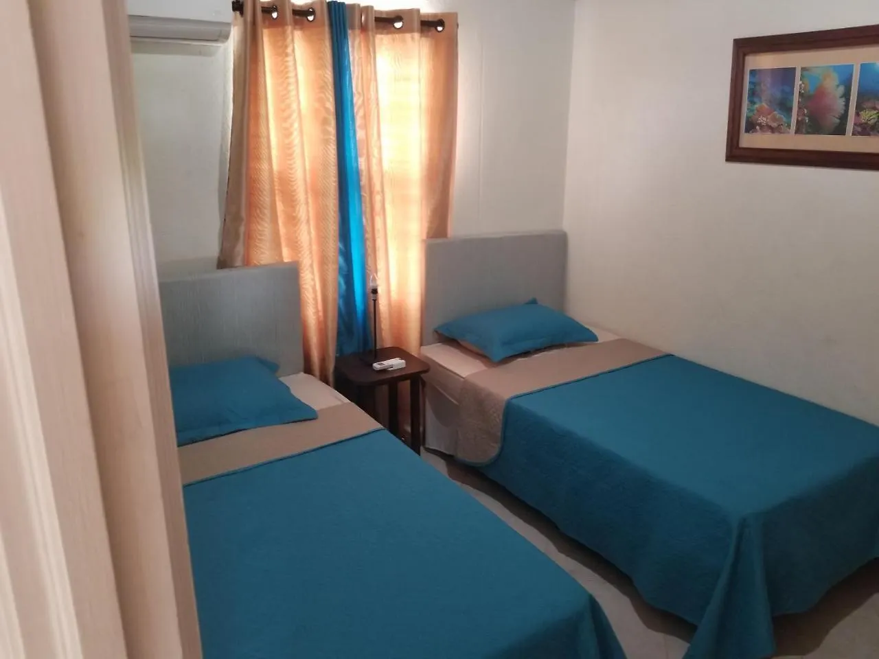 Breezy Apts Saint Philip Apartament